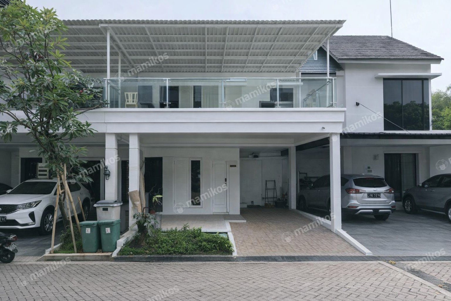 Rumah Sertifikat SHM 3 Kamar Tidur 3 Kamar Mandi Daan Mogot Jakarta Barat