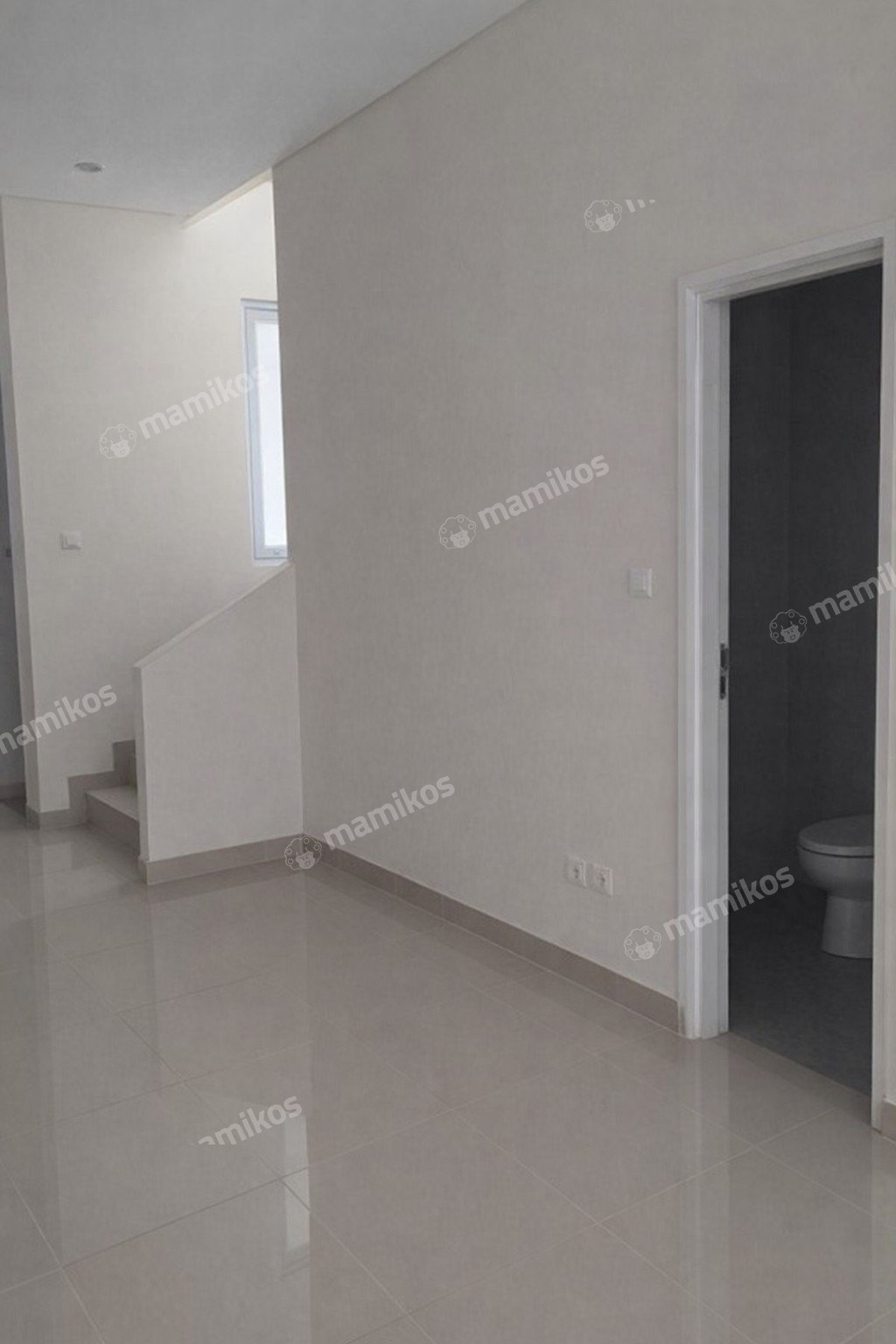 Rumah Sertifikat HGB 2 Kamar Tidur 2 Kamar Mandi Taman Surya Jakarta Barat - Photo 2