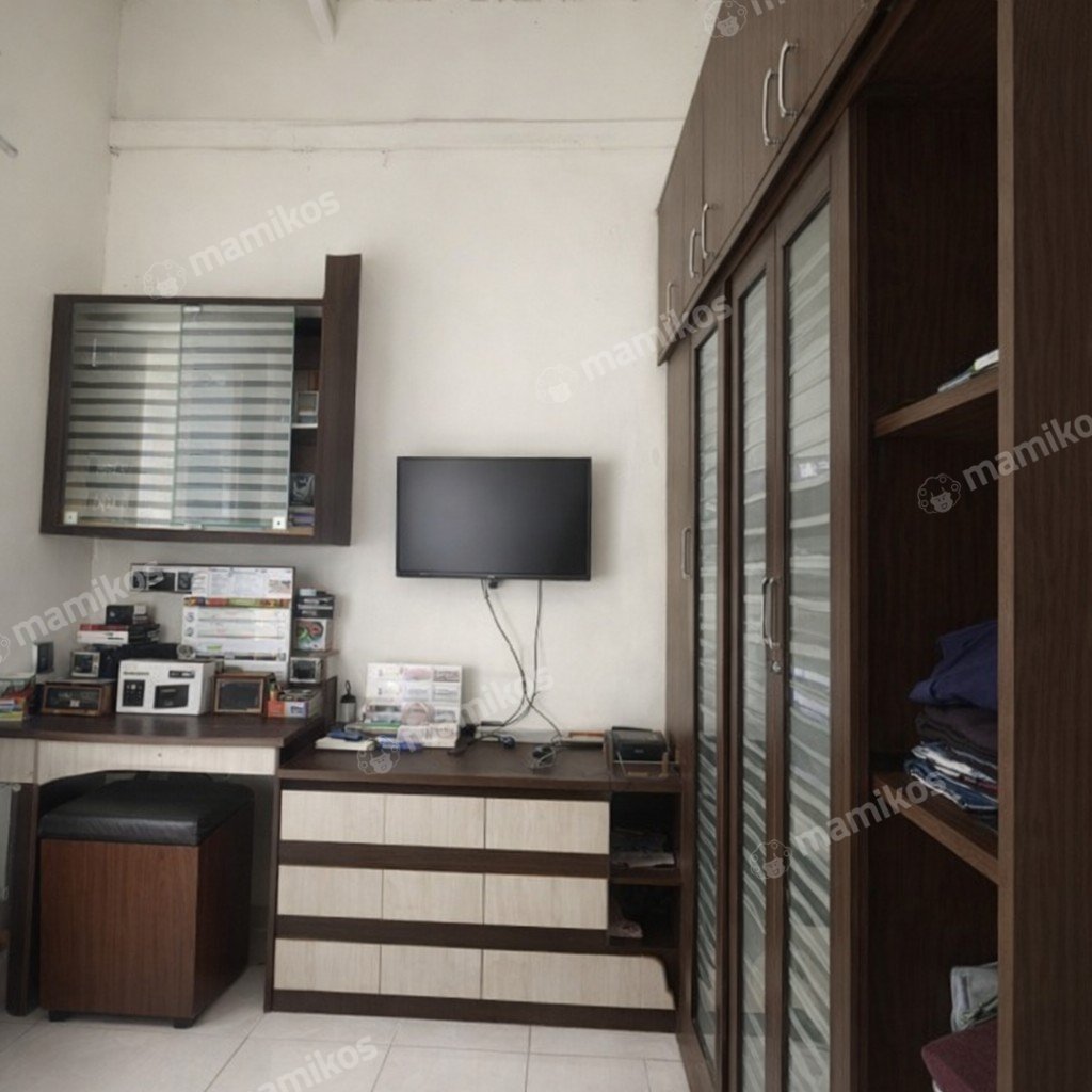 Rumah Sertifikat SHM 3 Kamar Tidur 2 Kamar Mandi Kav DKI Jakarta Barat - Photo 3