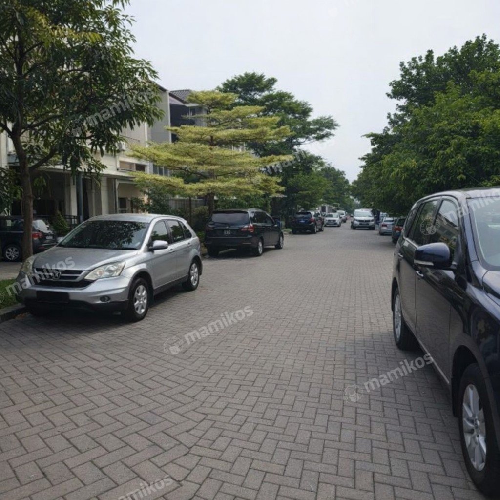 Rumah Sertifikat SHM 5 Kamar Tidur 2 Kamar Mandi Pantai Indah Kapuk Jakarta Utara - Photo 2