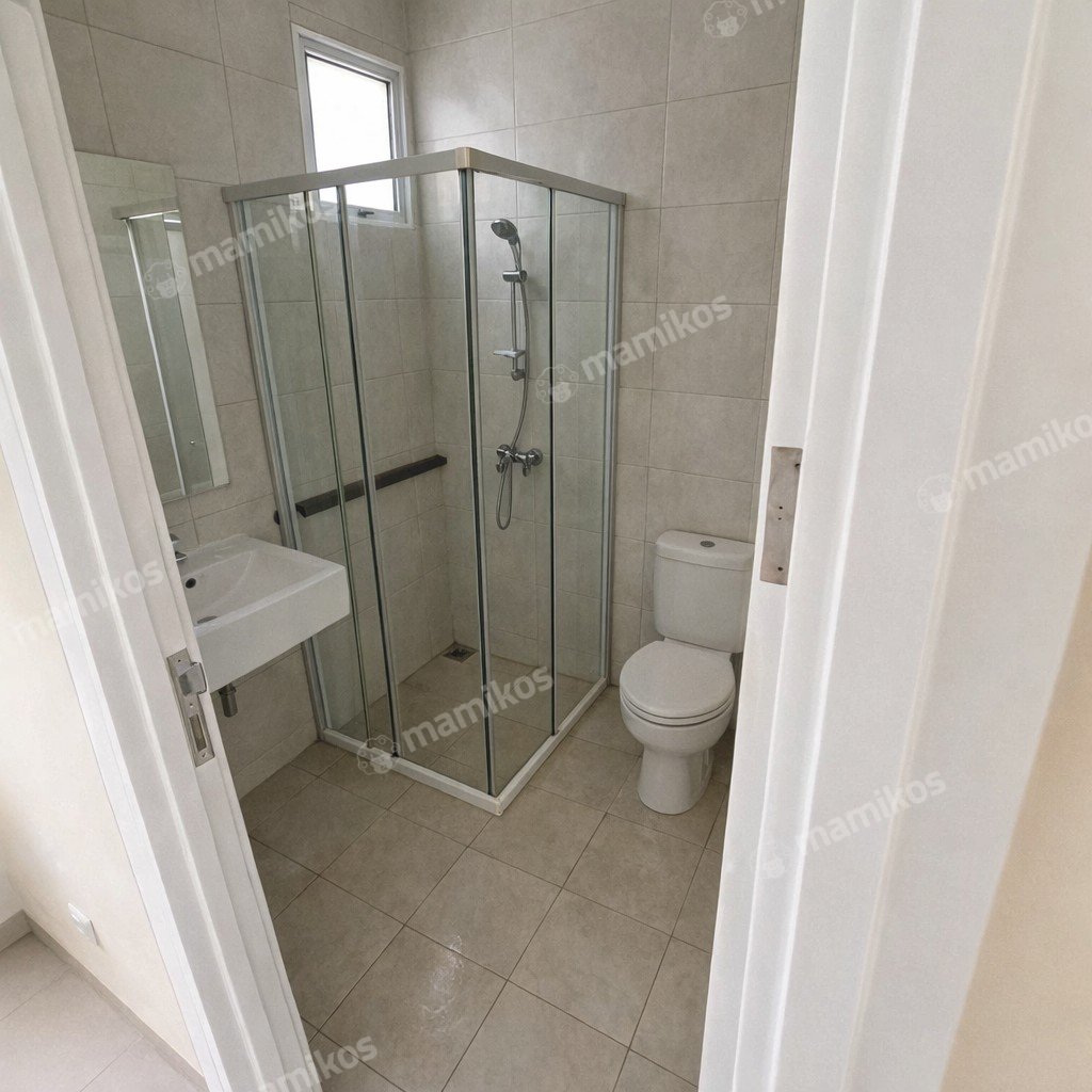 Rumah Sertifikat SHM 4 Kamar Tidur 3 Kamar Mandi Green Lake City Jakarta Barat - Photo 5