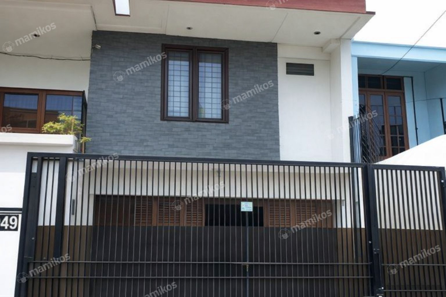 Rumah 4KT 4KM Tomang Jakarta Barat