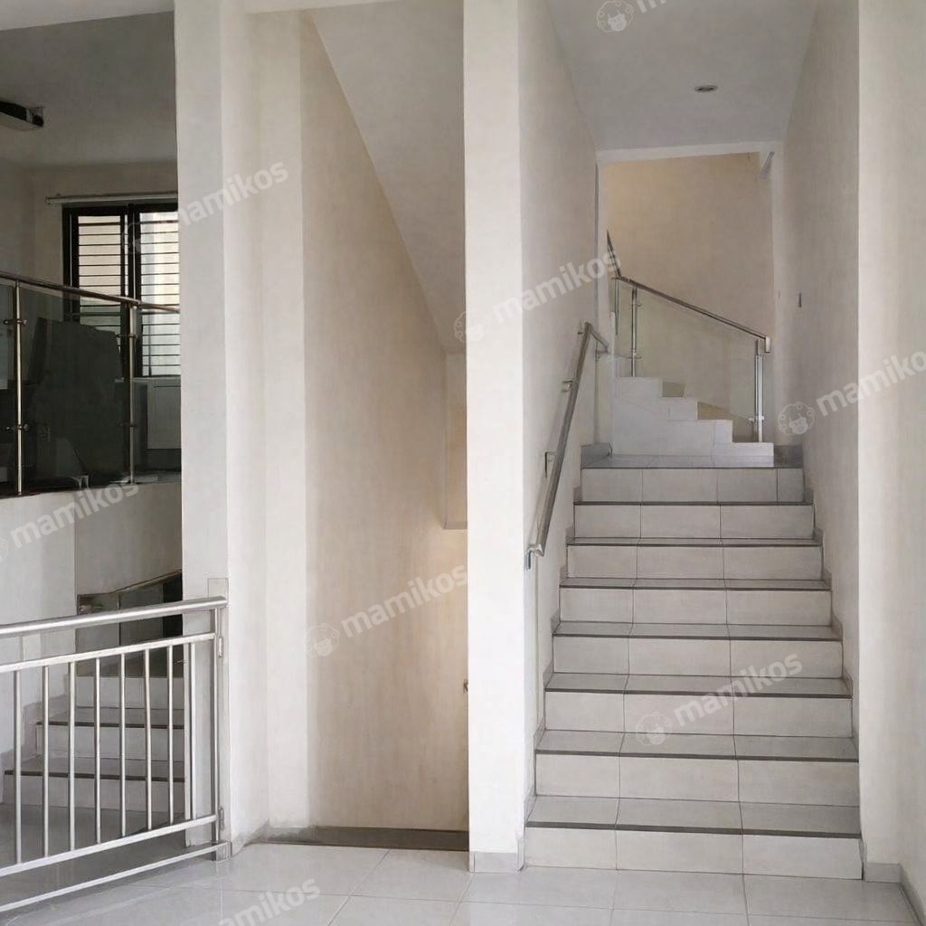 Rumah Sertifikat SHM 4 Kamar Tidur 4 Kamar Mandi Tomang Jakarta Barat - Photo 3