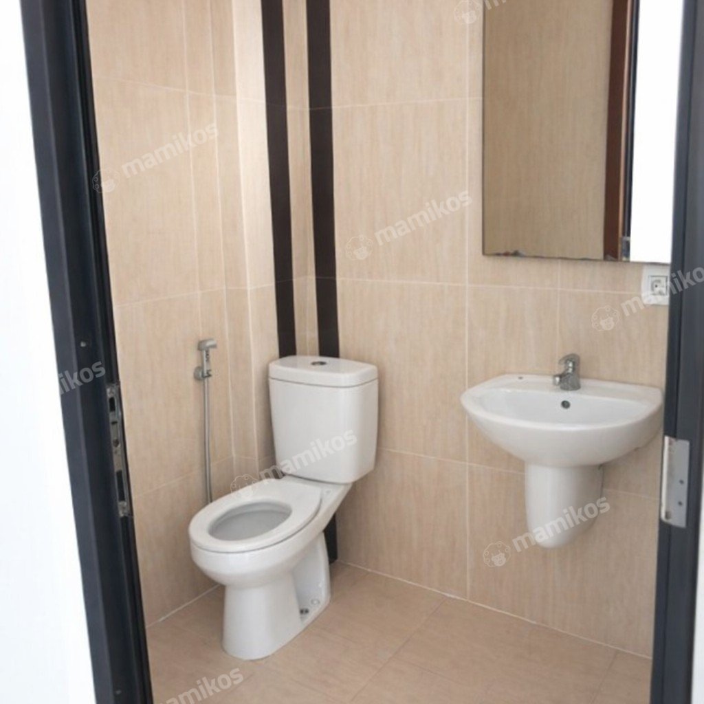 Rumah Sertifikat SHM 4 Kamar Tidur 4 Kamar Mandi Tomang Jakarta Barat - Photo 4