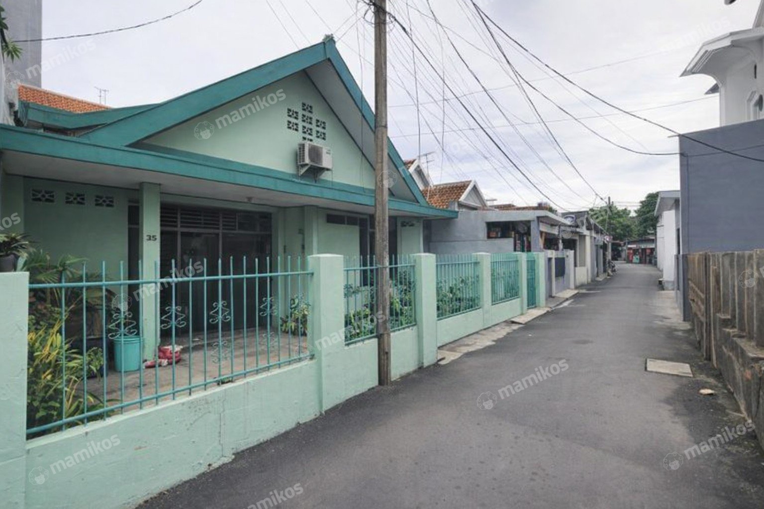 Rumah Sertifikat SHM 5 Kamar Tidur 3 Kamar Mandi Grogol Jakarta Barat