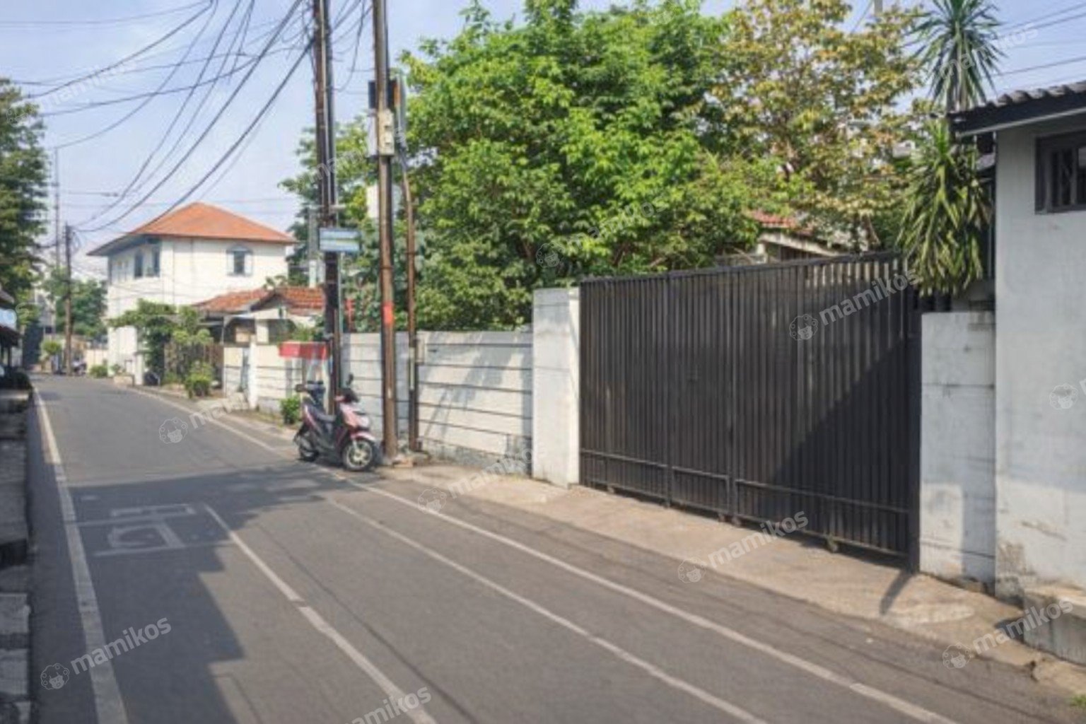 Rumah Sertifikat SHM 3 Kamar Tidur 2 Kamar Mandi Kramat Jati Jakarta Timur - Photo 2