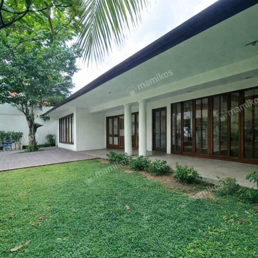 Rumah Sertifikat SHM 4 Kamar Tidur 4 Kamar Mandi Kemang Jakarta Selatan - Photo 2