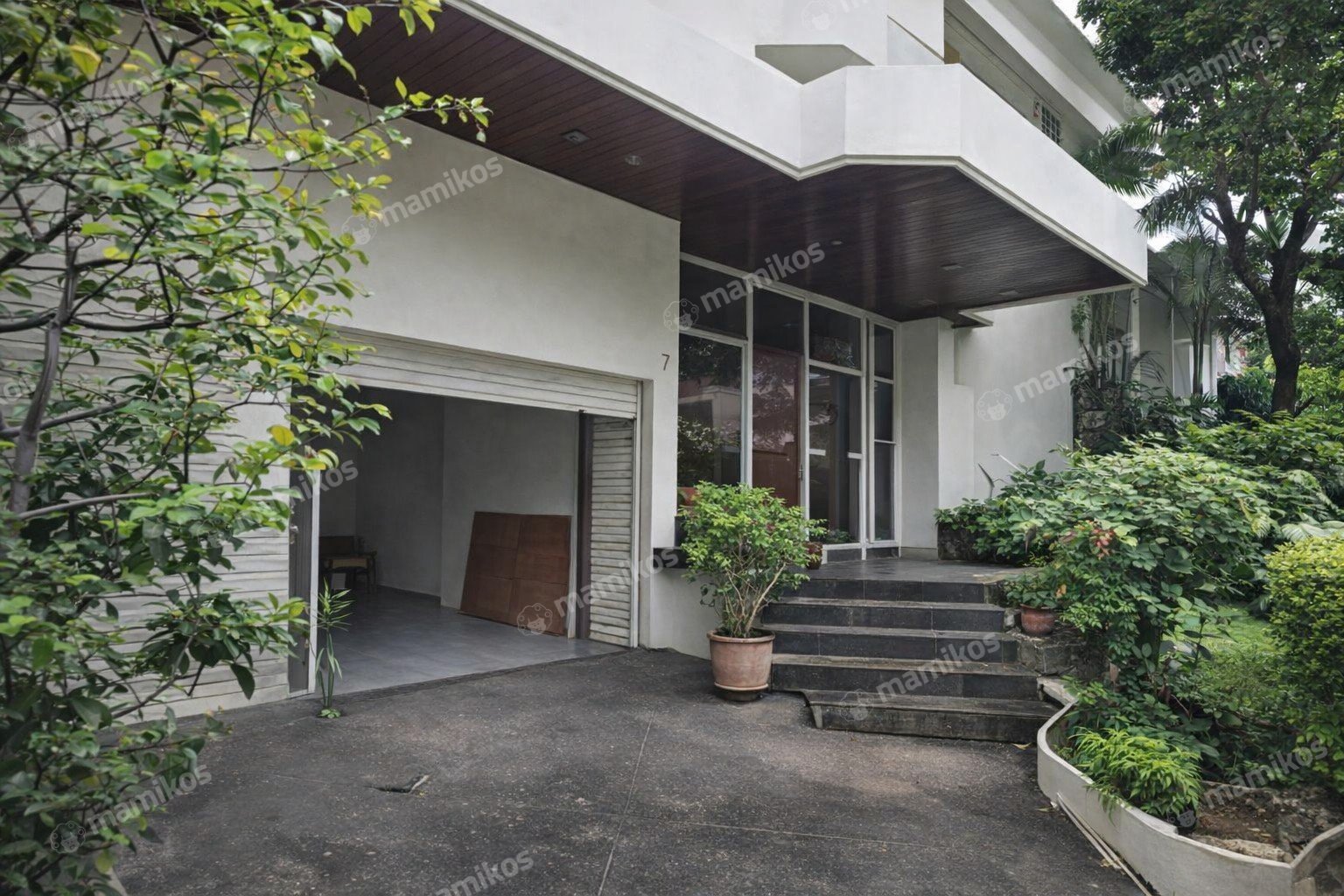 Rumah Sertifikat SHM 4 Kamar Tidur 3 Kamar Mandi Kebayoran Baru Jakarta Selatan