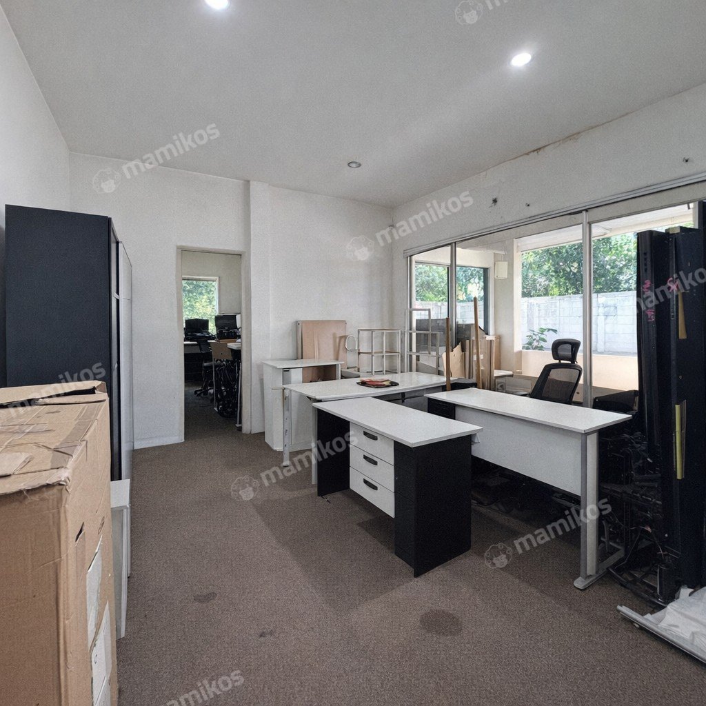 Rumah Sertifikat SHM 9 Kamar Tidur 4 Kamar Mandi Kebayoran Baru Jakarta Selatan - Photo 2