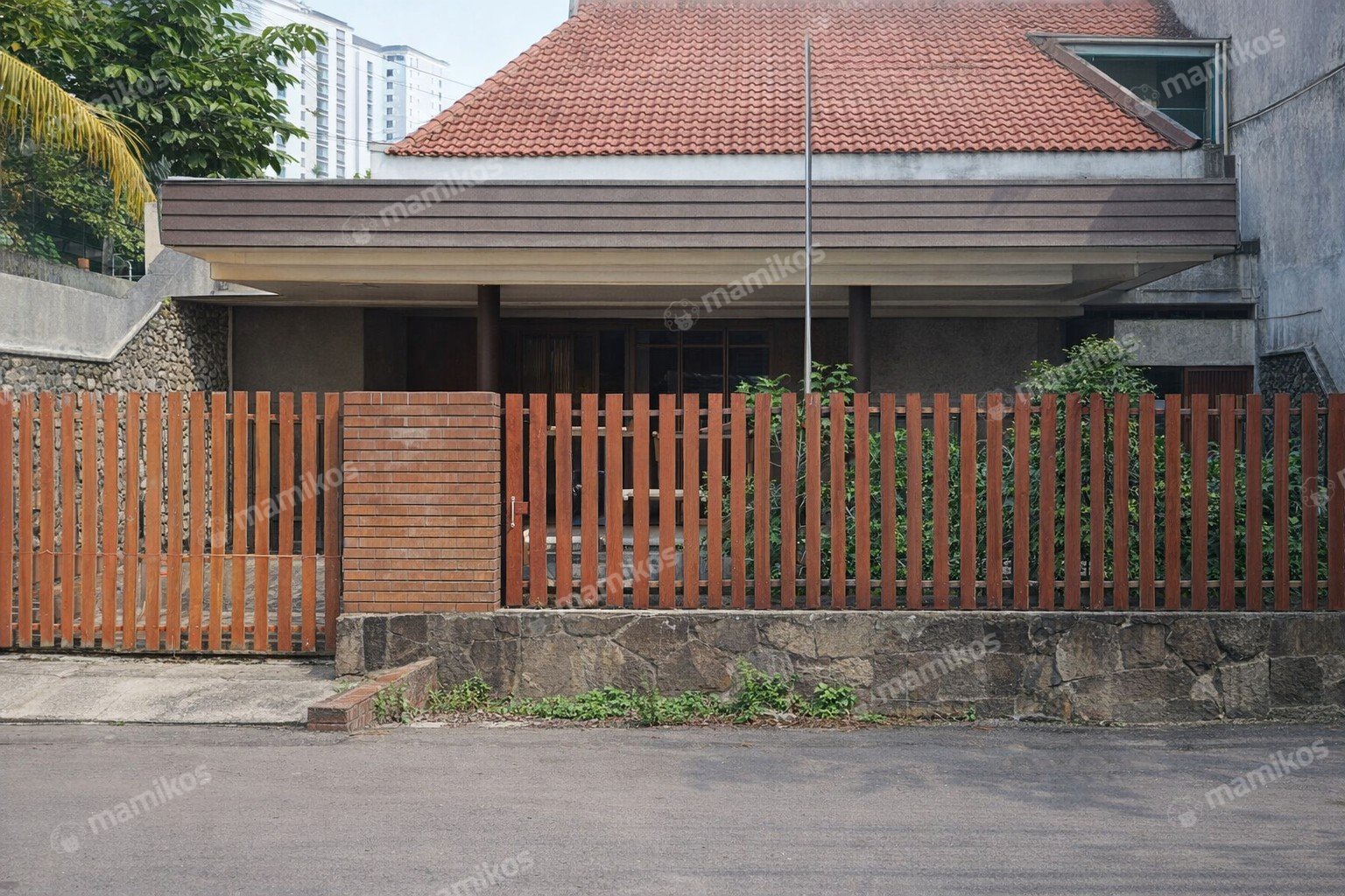 Rumah Sertifikat SHM 5 Kamar Tidur 3 Kamar Mandi Kebayoran Baru Jakarta Selatan - Photo 2