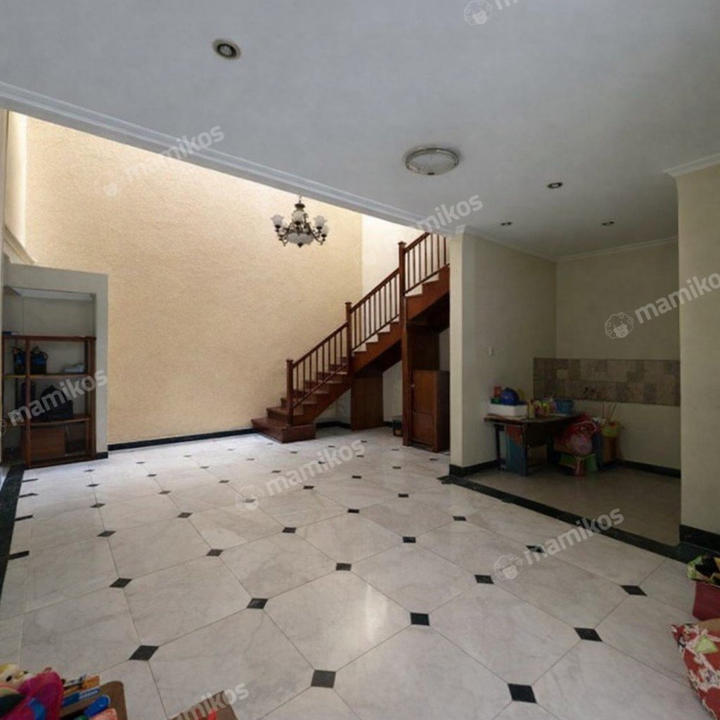 Rumah 4 Kamar Tidur 2 Kamar Mandi Kebayoran Baru Jakarta Selatan - Photo 5