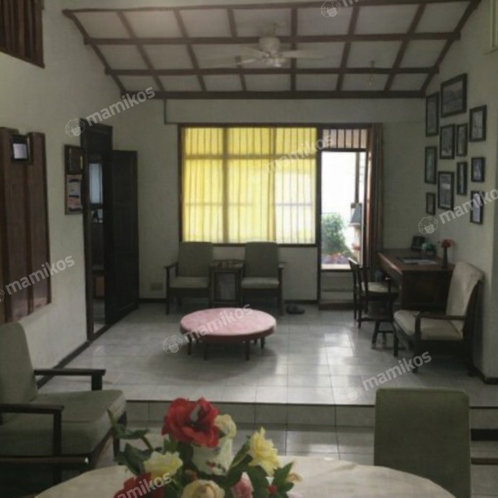 Rumah Sertifikat SHM 5 Kamar Tidur 3 Kamar Mandi Jati Padang Jakarta Selatan - Photo 2