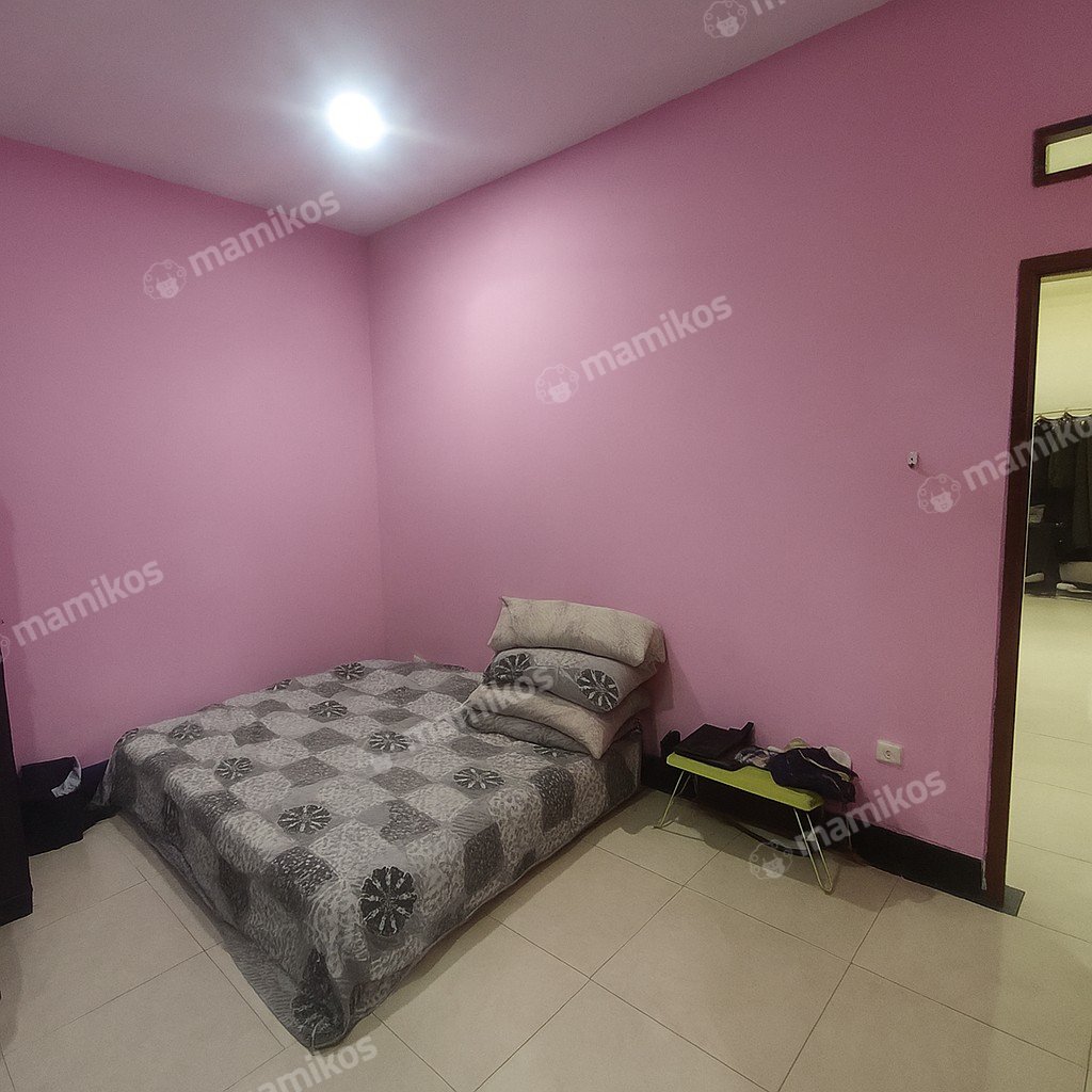 Rumah Sertifikat SHM 6 Kamar Tidur 3 Kamar Mandi Cipayung Jakarta Timur - Photo 2