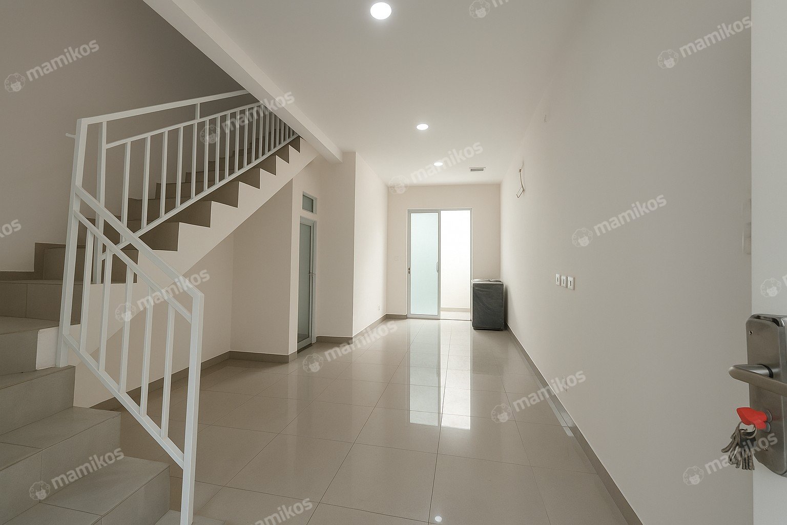 Rumah Sertifikat SHM 3 Kamar Tidur 3 Kamar Mandi Pulo Gadung Jakarta Timur - Photo 2