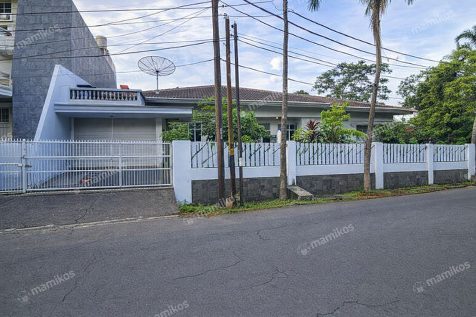 Rumah 3KT 2KM Puri Indah Jakarta Barat