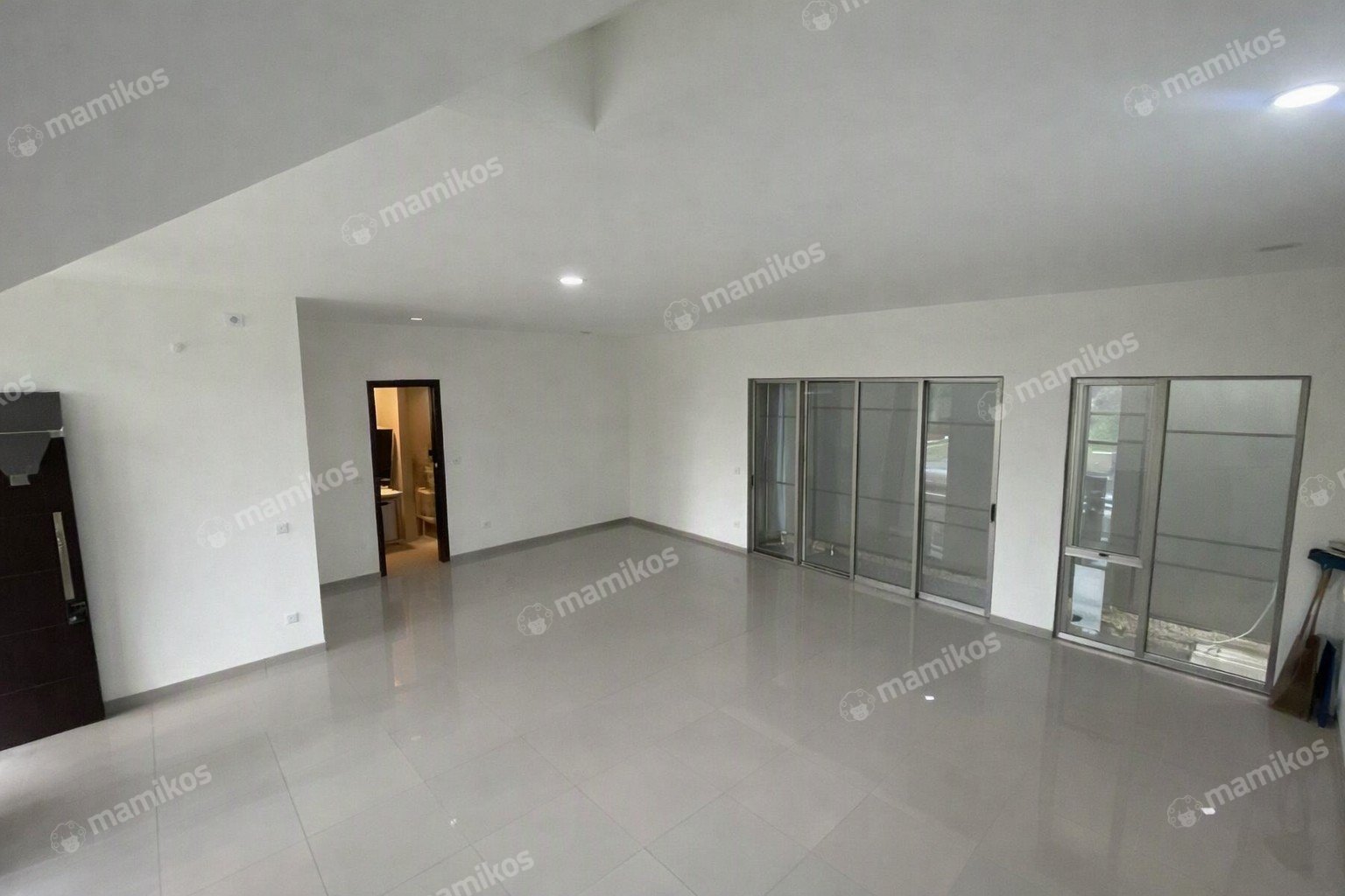 Rumah 4 Kamar Tidur 4 Kamar Mandi 2 Lantai Pantai Indah Kapuk 2 Jakarta Utara - Photo 4