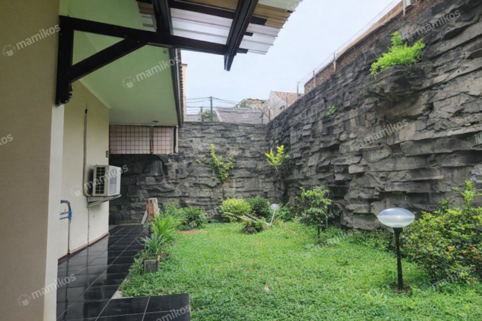 Rumah Sertifikat SHM 4 Kamar Tidur 4 Kamar Mandi Cipete Jakarta Selatan