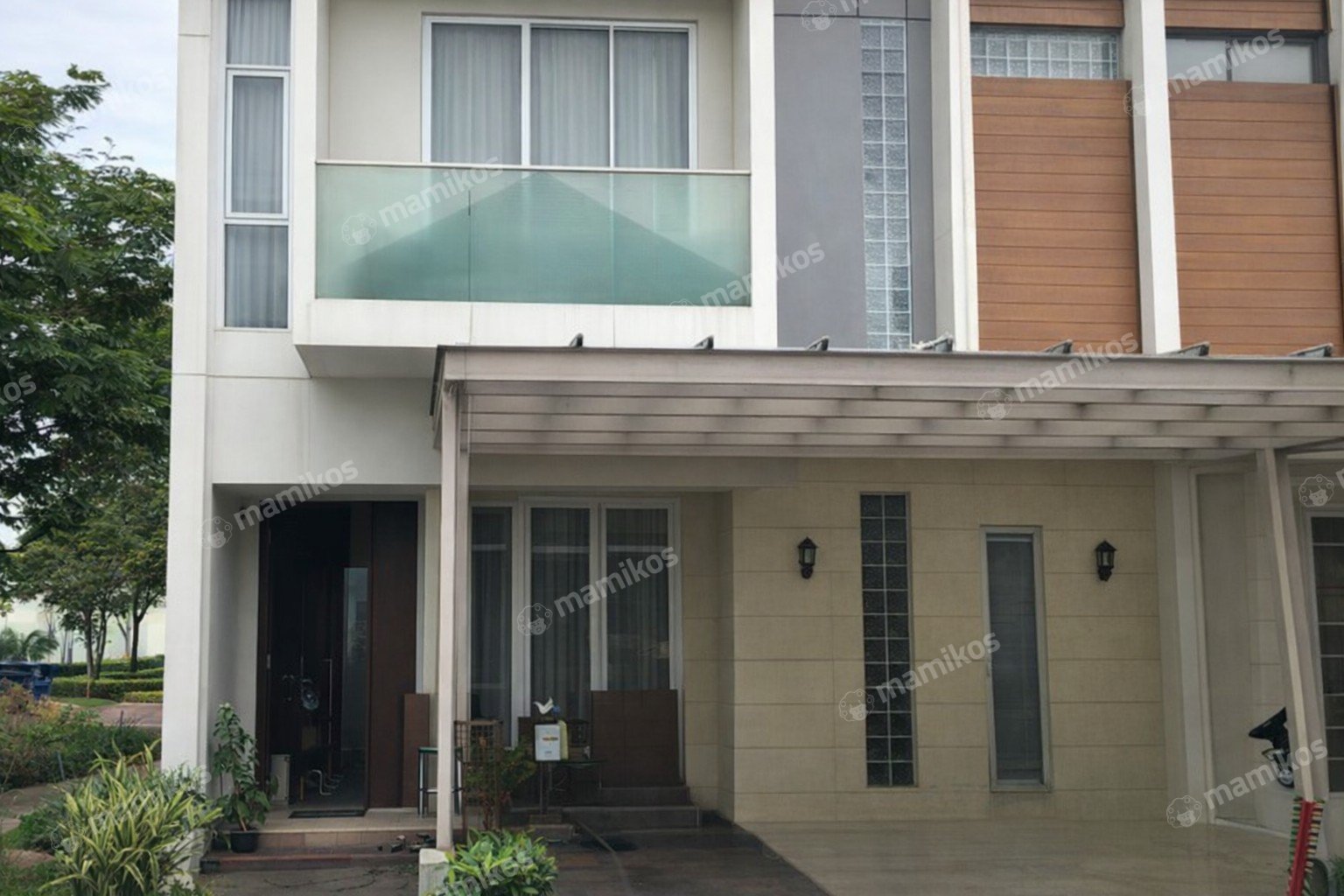 Rumah Sertifikat SHM 3 Kamar Tidur 3 Kamar Mandi Metland Puri Jakarta Barat