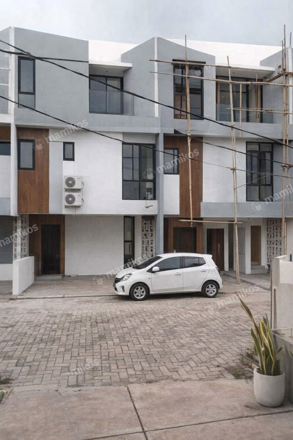 Rumah Sertifikat SHM 3 Kamar Tidur 2 Kamar Mandi Cirendeu Jakarta Selatan - Photo 2