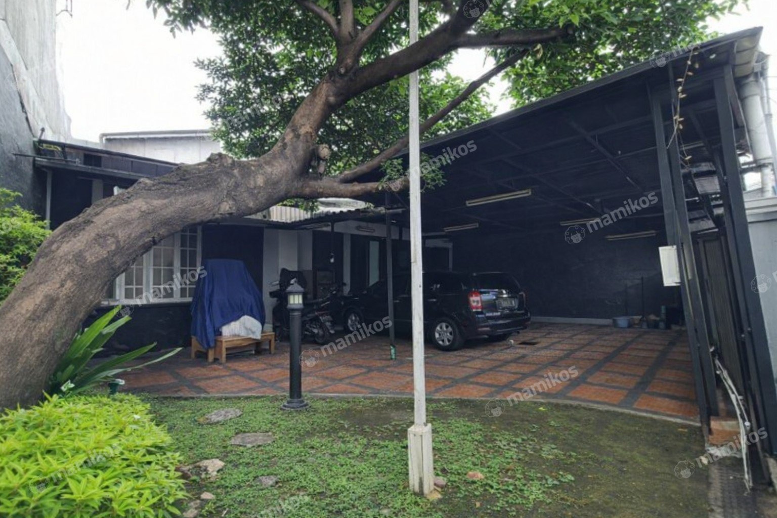 Rumah Sertifikat SHM 5 Kamar Tidur 2 Kamar Mandi Kramat Jati Jakarta Timur