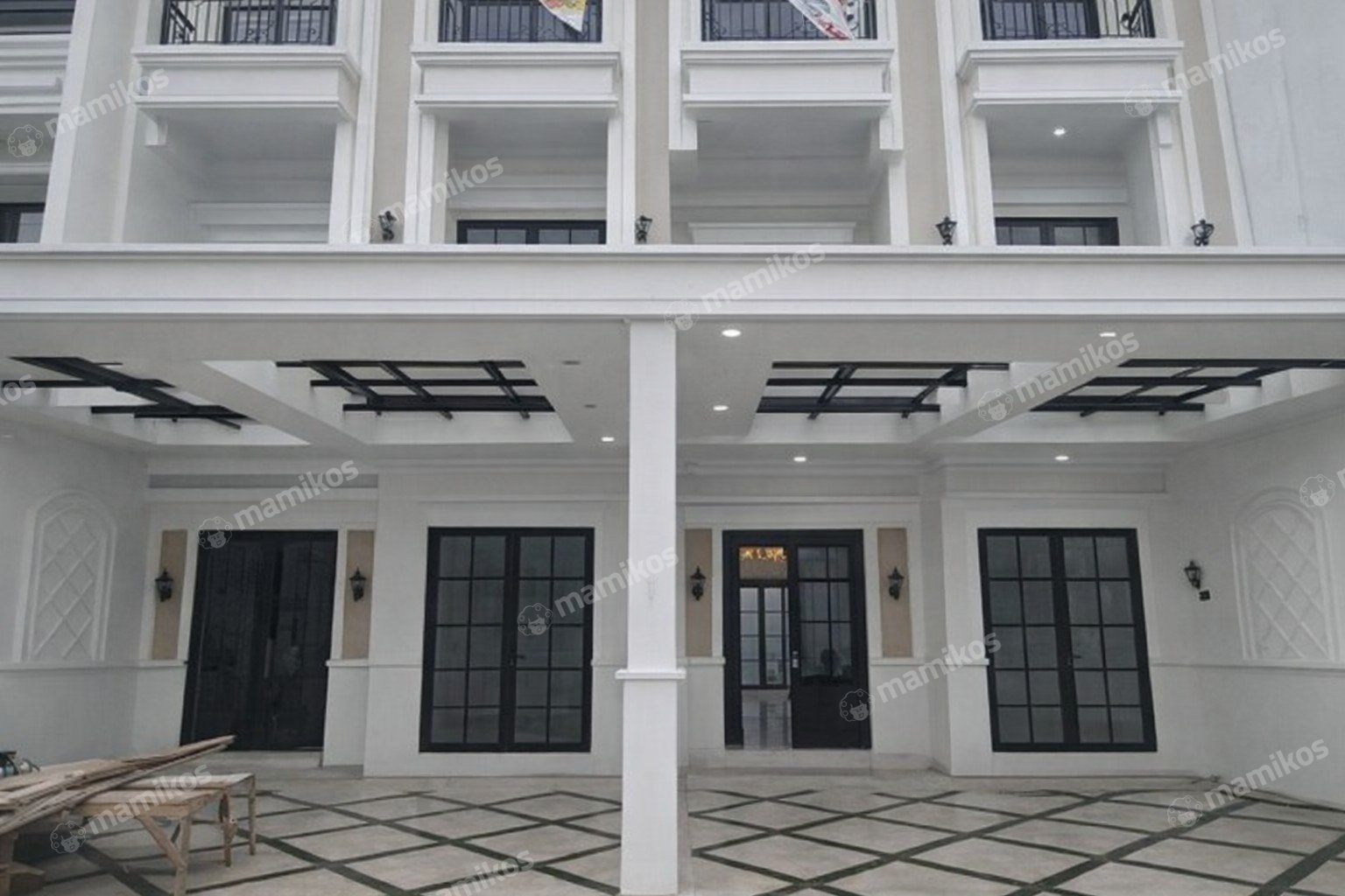 Rumah Sertifikat SHM 5 Kamar Tidur 4 Kamar Mandi Jagakarsa Jakarta Selatan