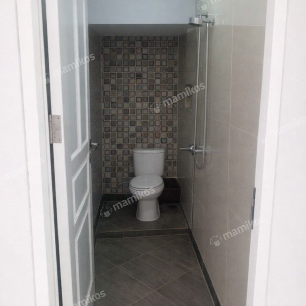 Rumah Sertifikat SHM 5 Kamar Tidur 4 Kamar Mandi Jagakarsa Jakarta Selatan - Photo 2