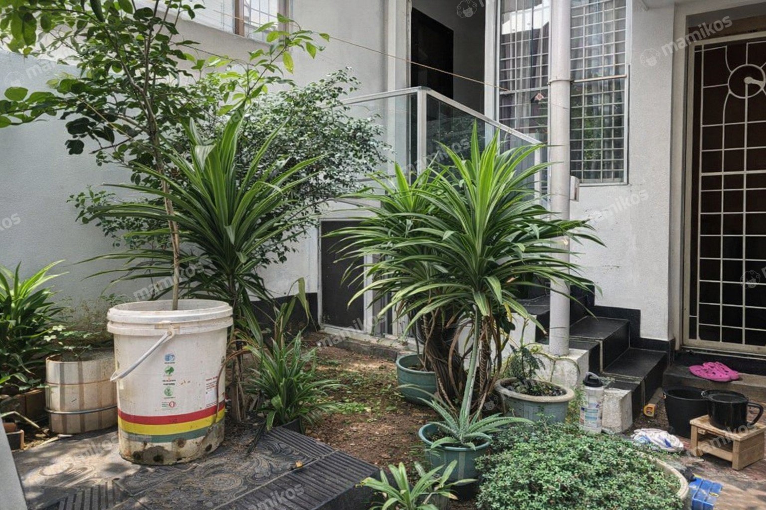 Rumah 3 Kamar Tidur 3 Kamar Mandi 3 Lantai Semanan Jakarta Barat