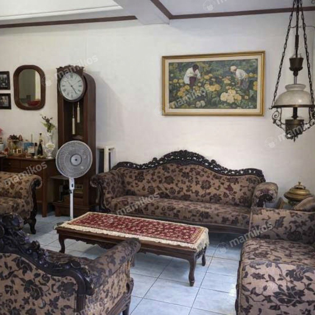 Rumah Sertifikat SHM 12 Kamar Tidur 6 Kamar Mandi Jatinegara Jakarta Timur - Photo 3