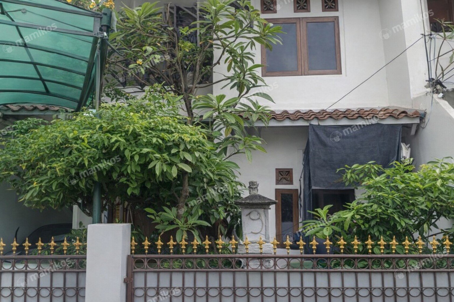 Rumah Sertifikat SHM 4 Kamar Tidur 4 Kamar Mandi Jatiwaringin Jakarta Timur