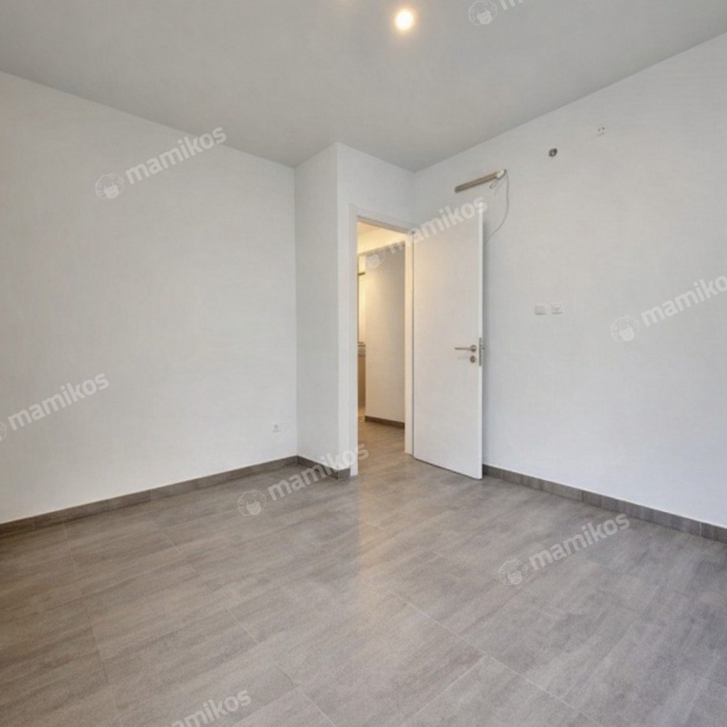 Rumah Sertifikat SHM 3 Kamar Tidur 3 Kamar Mandi Lebak Bulus Jakarta Selatan - Photo 4