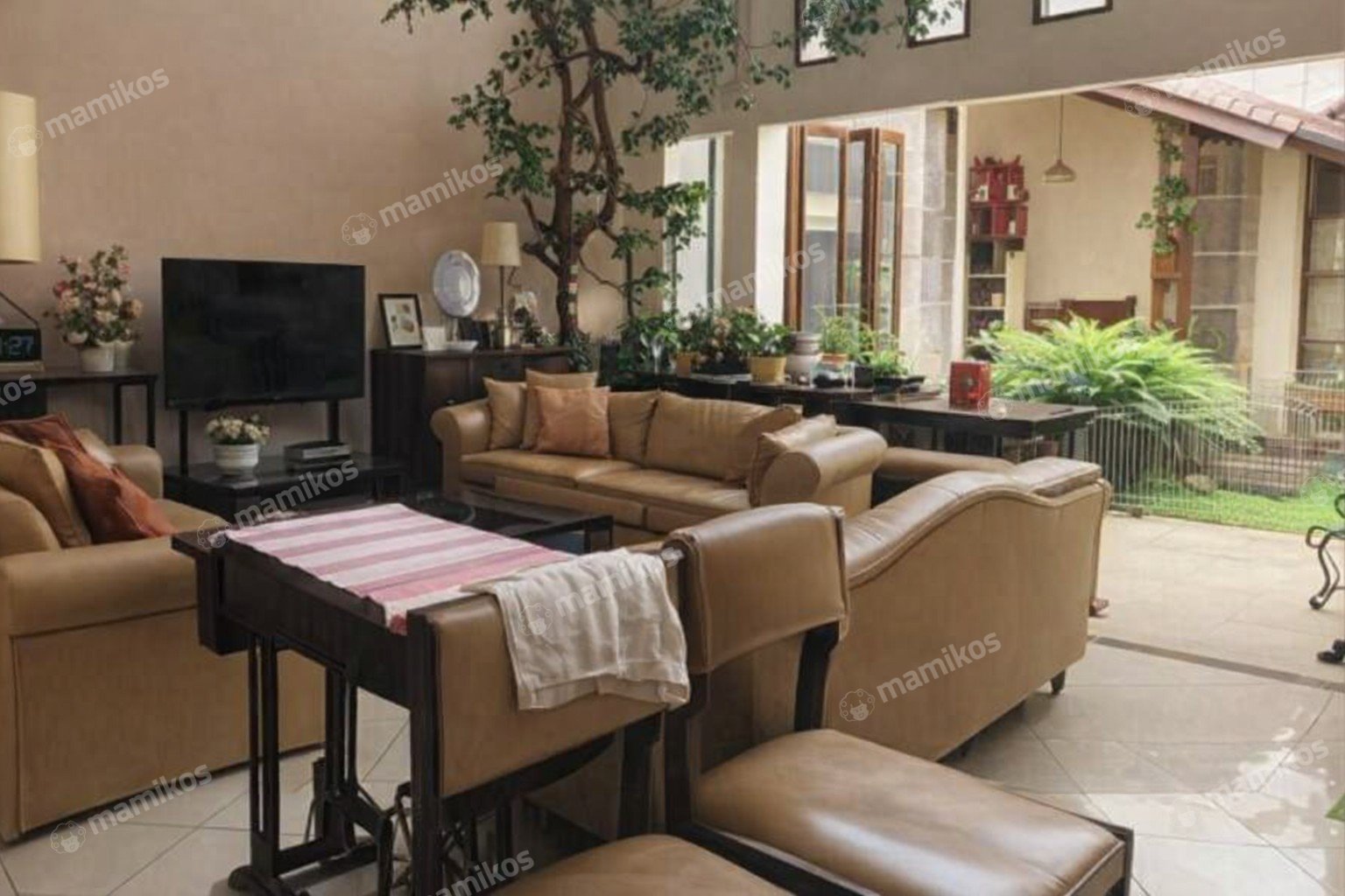 Rumah Sertifikat SHM 5 Kamar Tidur 5 Kamar Mandi Kebayoran Baru Jakarta Selatan