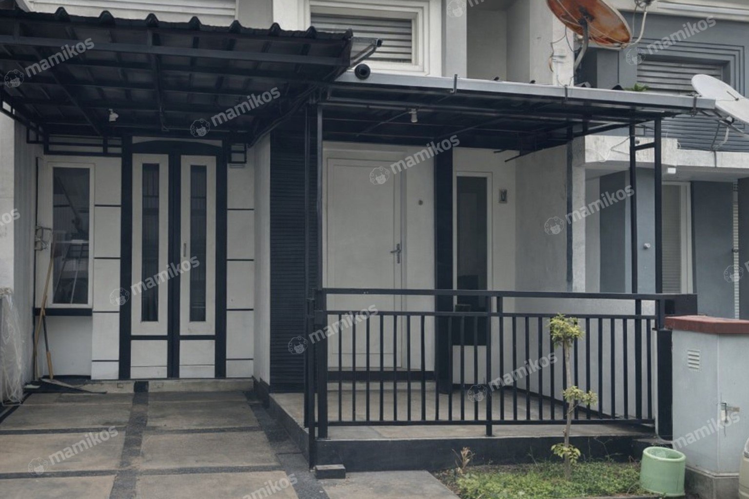 Rumah Sertifikat SHM 2 Kamar Tidur 1 Kamar Mandi Legenda Wisata Jakarta Timur - Photo 1