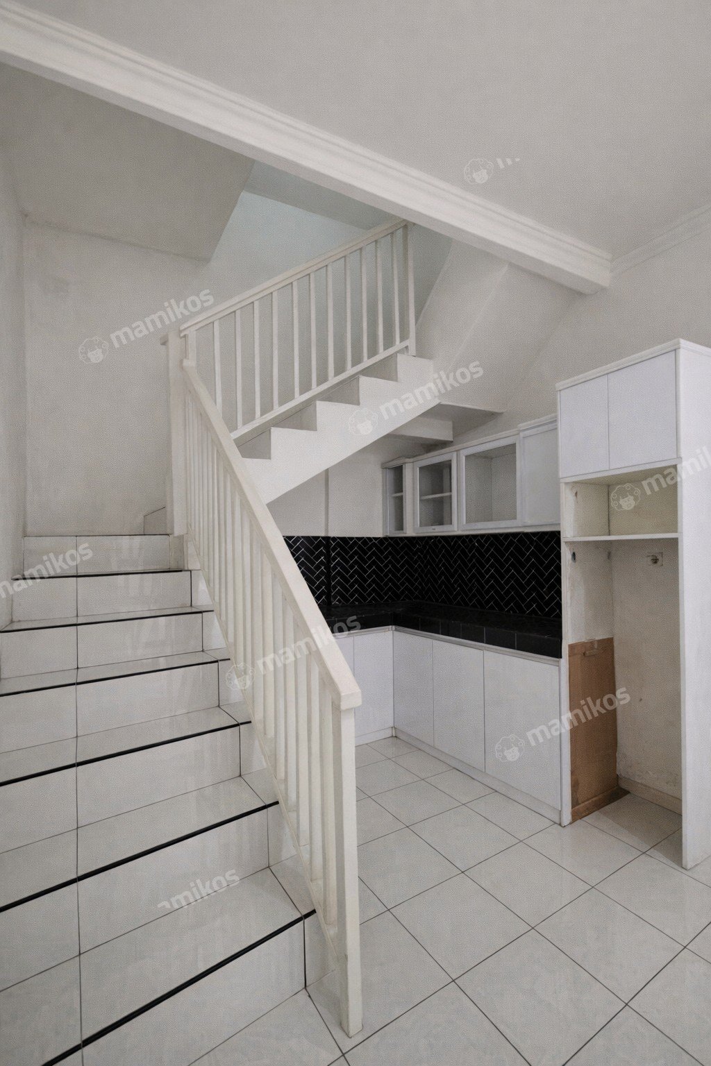 Rumah Sertifikat SHM 2 Kamar Tidur 1 Kamar Mandi Legenda Wisata Jakarta Timur - Photo 3