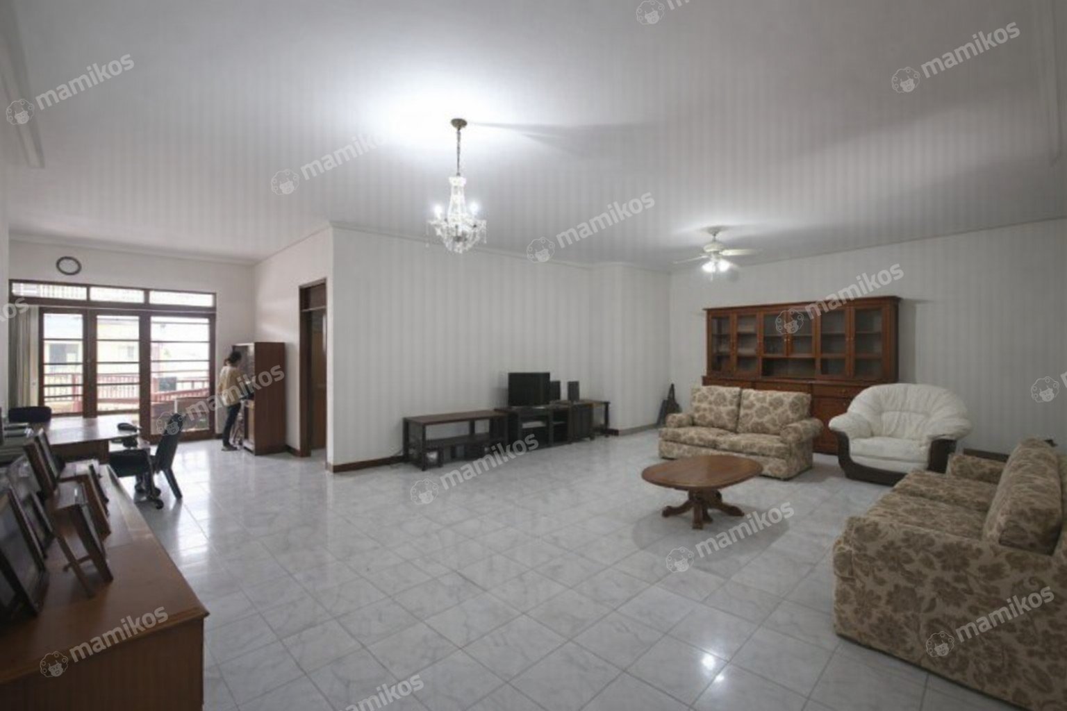 Rumah Sertifikat SHM 5 Kamar Tidur 3 Kamar Mandi Cilandak Jakarta Selatan - Photo 4