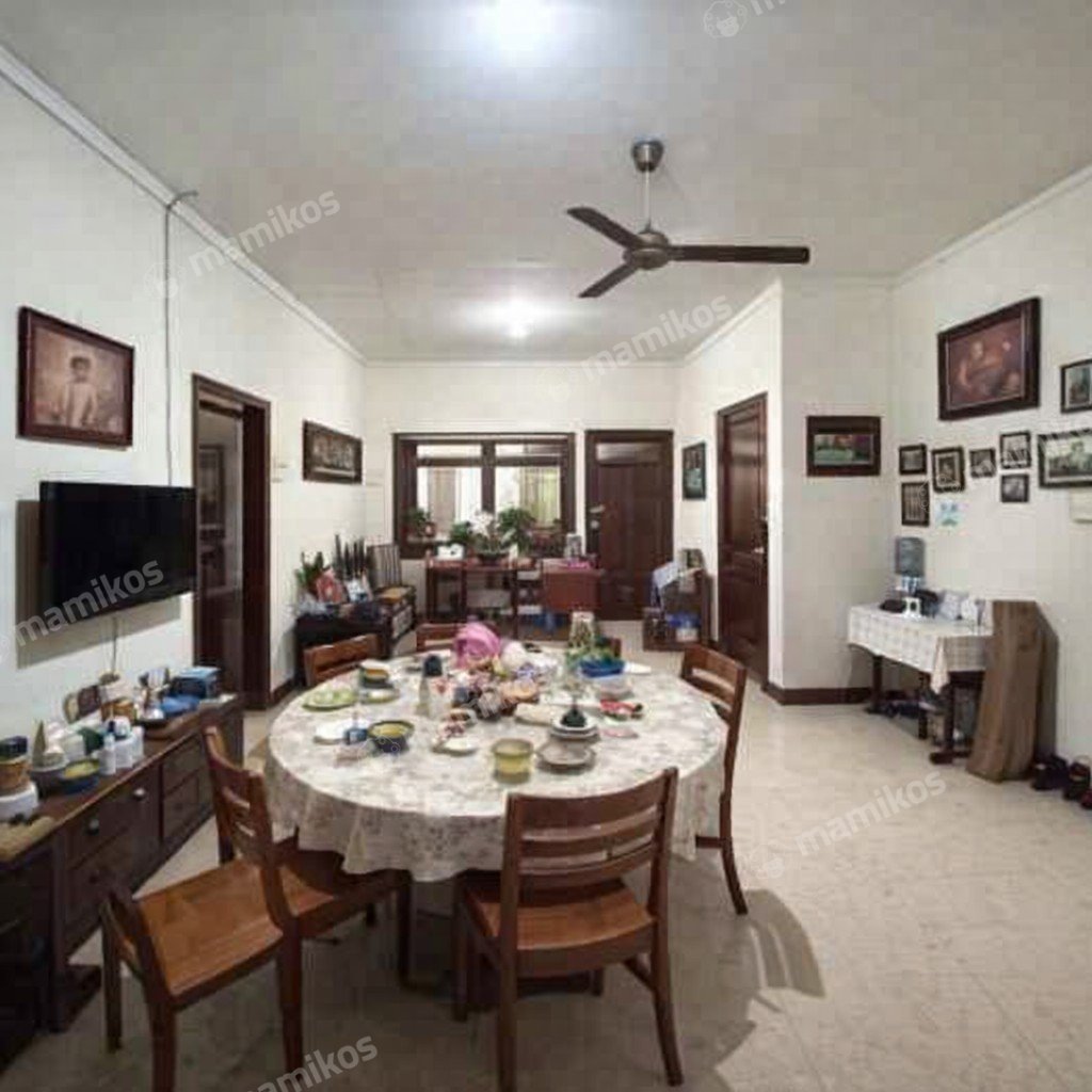 Rumah Sertifikat SHM 7 Kamar Tidur 4 Kamar Mandi Tebet Jakarta Selatan - Photo 3