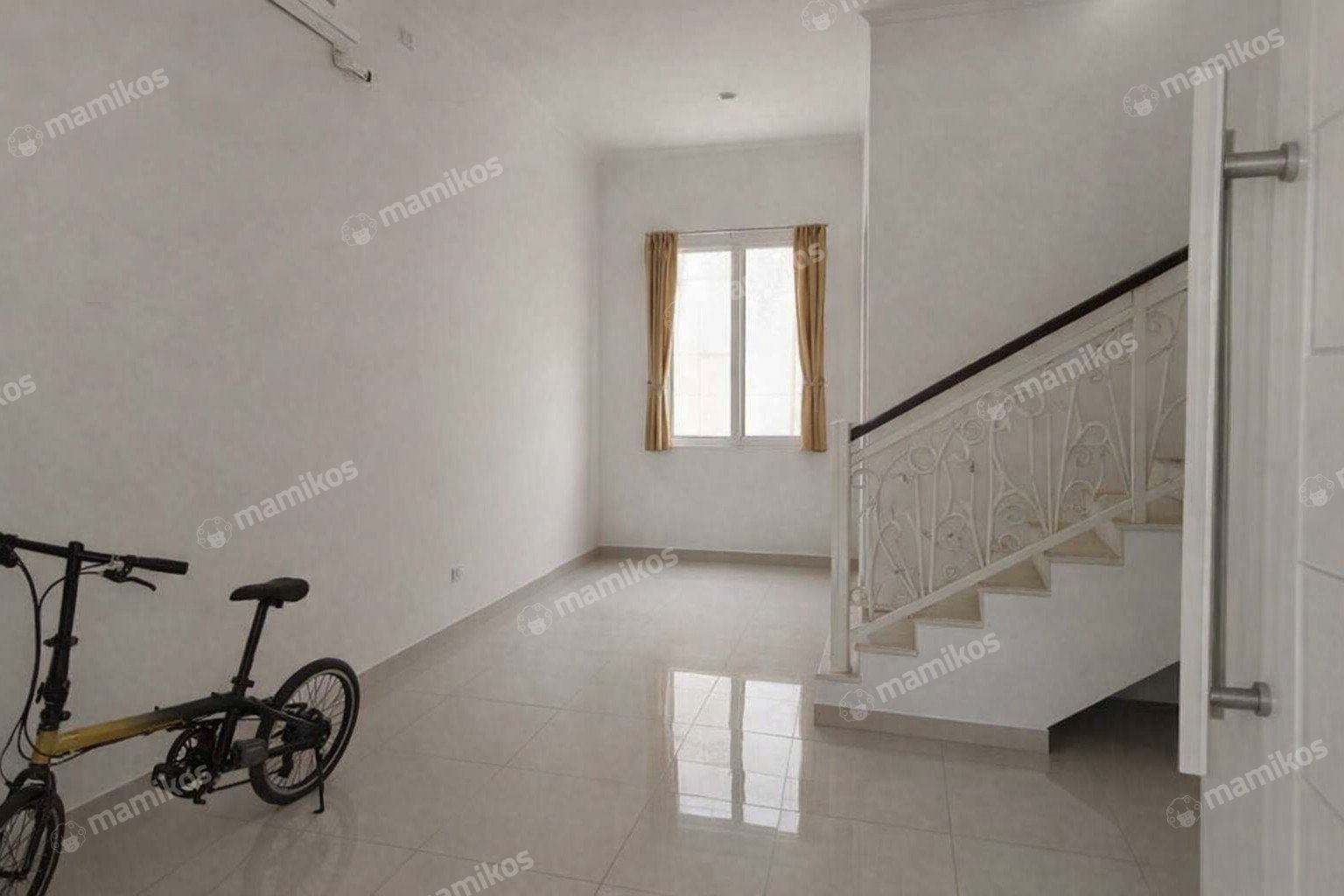 Rumah Sertifikat SHM 3 Kamar Tidur 2 Kamar Mandi Jakarta Garden City Jakarta Timur - Photo 2