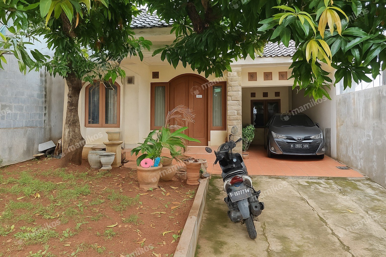 Rumah Sertifikat SHM 4 Kamar Tidur 2 Kamar Mandi Ciracas Jakarta Timur