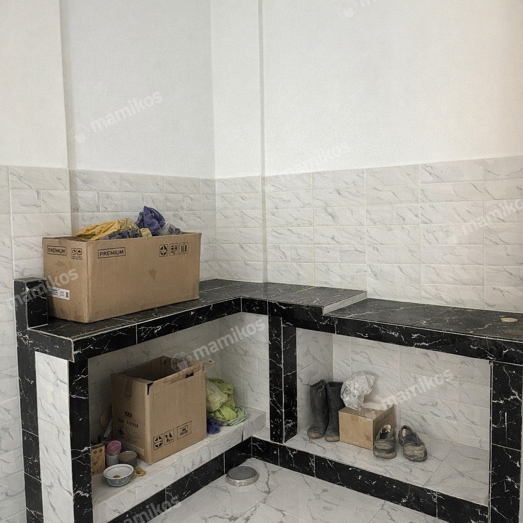 Rumah Sertifikat SHM 3 Kamar Tidur 2 Kamar Mandi Taman Ratu Jakarta Barat - Photo 4