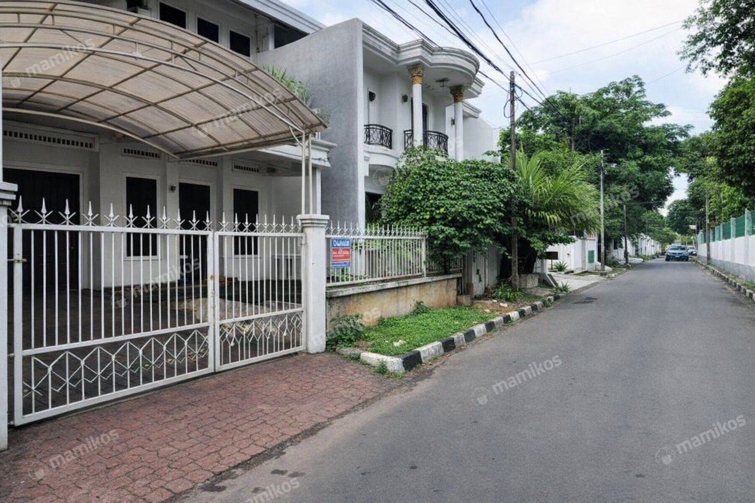 Rumah Sertifikat SHM 4 Kamar Tidur 3 Kamar Mandi Pondok Indah Jakarta Selatan
