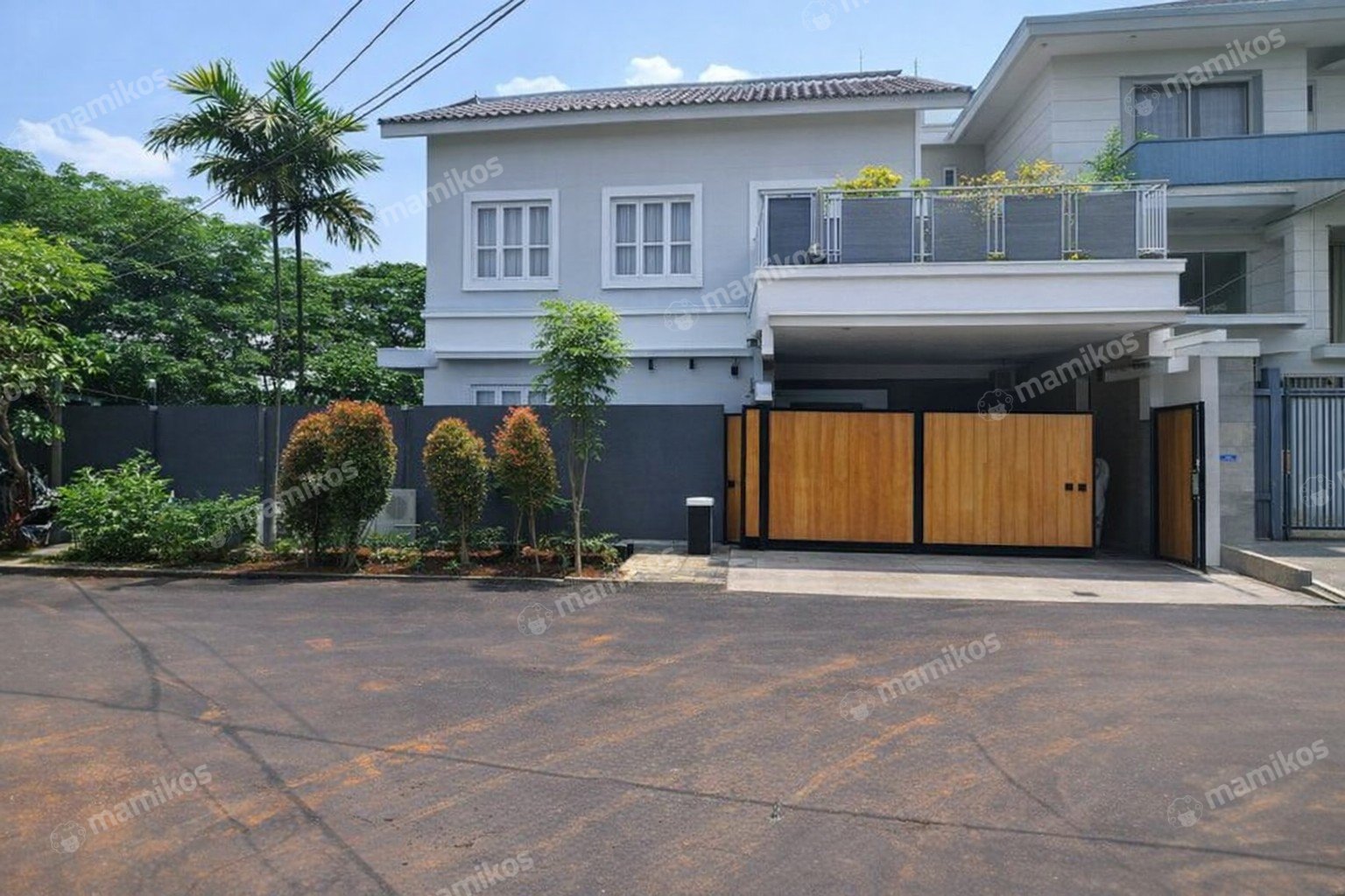 Rumah Sertifikat SHM 4 Kamar Tidur 4 Kamar Mandi Cinere Jakarta Selatan
