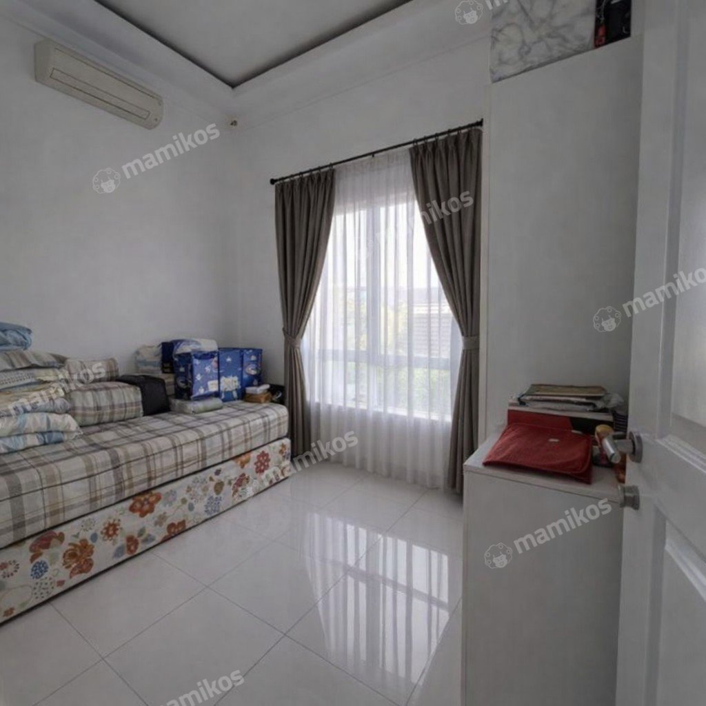 Rumah Sertifikat SHM 4 Kamar Tidur 4 Kamar Mandi Cinere Jakarta Selatan - Photo 4