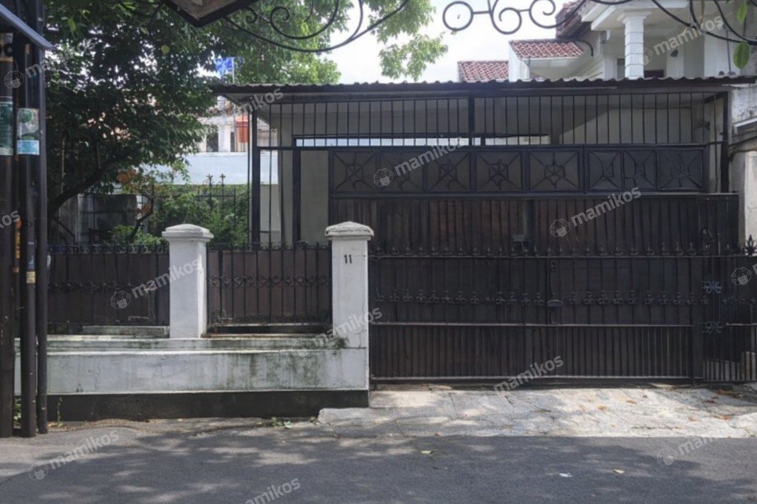 Rumah Sertifikat SHM 4 Kamar Tidur 3 Kamar Mandi Lebak Bulus Jakarta Selatan