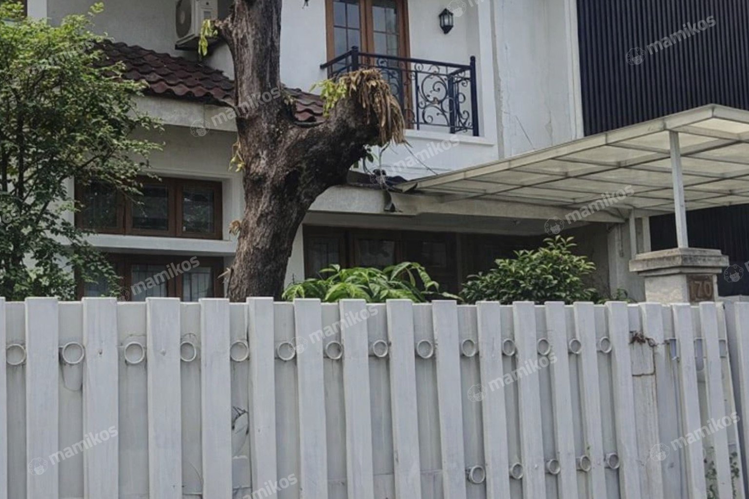 Rumah Sertifikat SHM 3 Kamar Tidur 2 Kamar Mandi Pondok Indah Jakarta Selatan