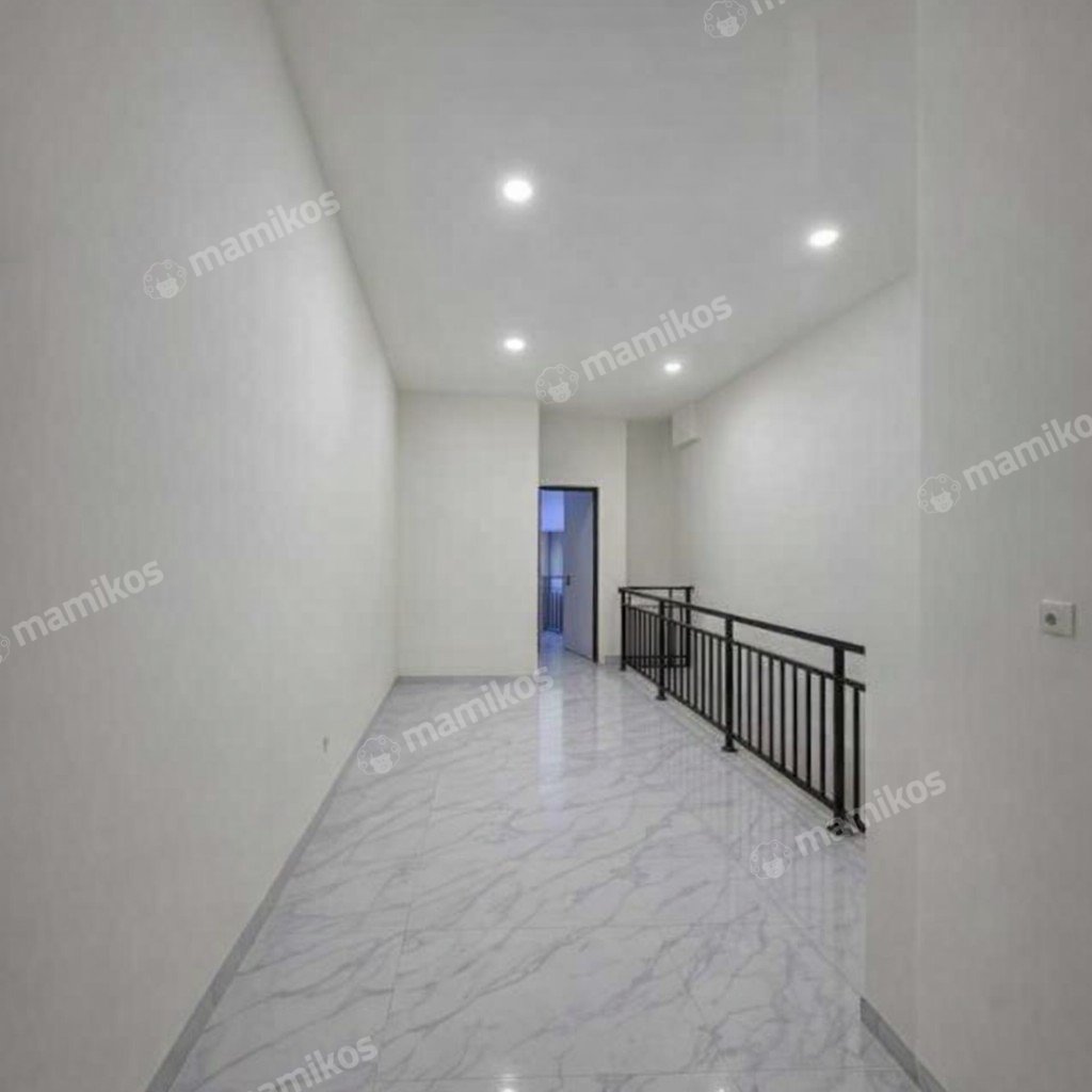 Rumah Sertifikat SHM 4 Kamar Tidur 4 Kamar Mandi Duri Kepa Jakarta Barat - Photo 5