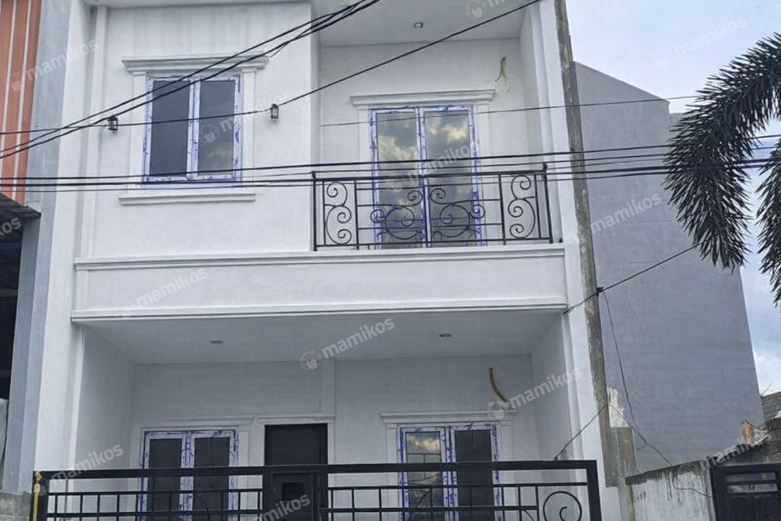 Rumah Sertifikat SHM 3 Kamar Tidur 3 Kamar Mandi Kepa Duri Jakarta Barat