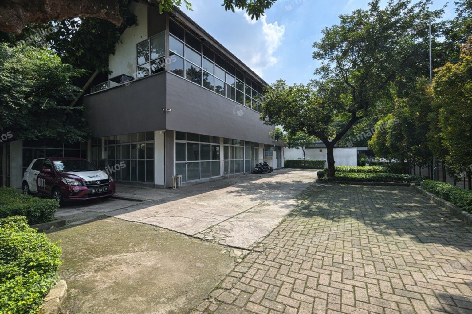 Rumah Sertifikat SHM 6 Kamar Tidur 5 Kamar Mandi Kebayoran Baru Jakarta Selatan