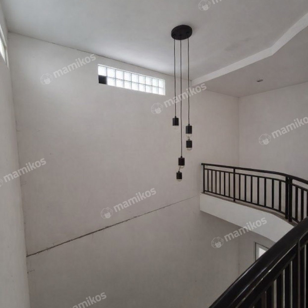 Rumah Sertifikat SHM 3 Kamar Tidur 3 Kamar Mandi Tanah Kusir Jakarta Selatan - Photo 3
