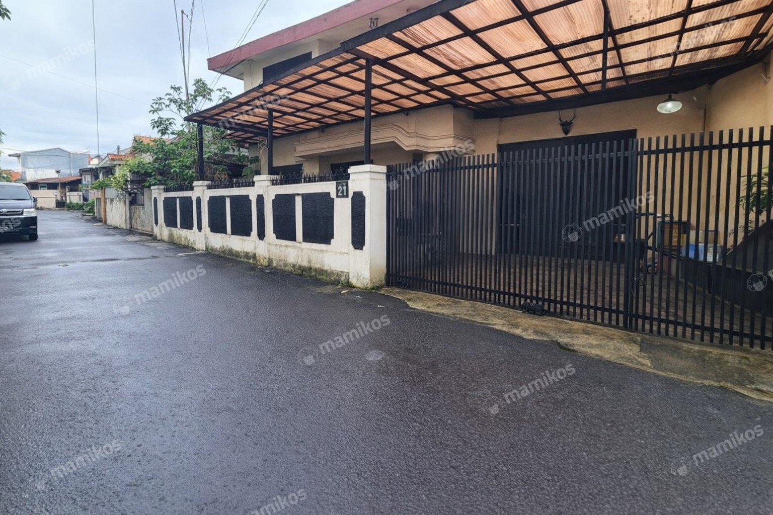 Rumah Sertifikat SHM 6 Kamar Tidur 3 Kamar Mandi Cawang Jakarta Timur