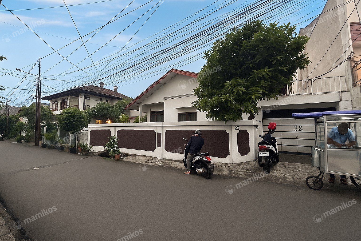 Rumah Sertifikat SHM 4 Kamar Tidur 4 Kamar Mandi Kalibata Jakarta Selatan