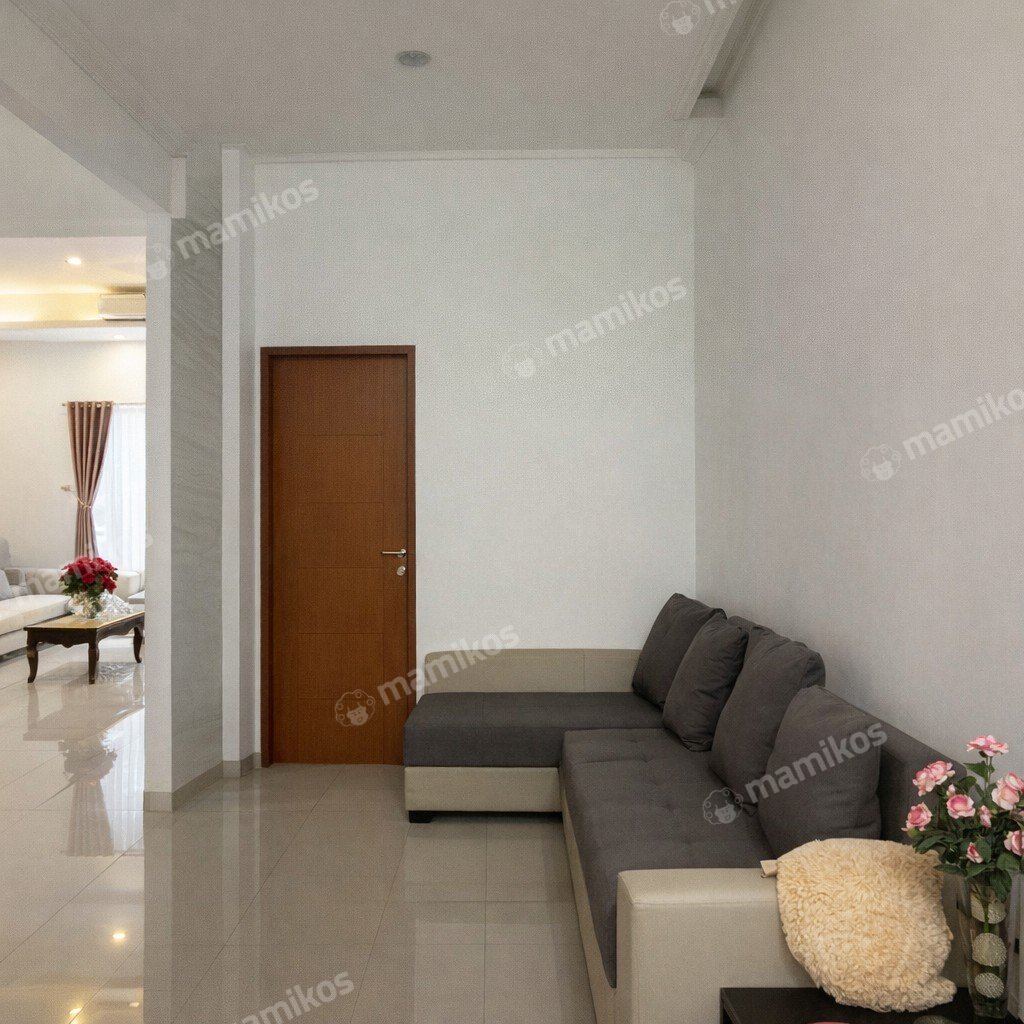 Rumah Sertifikat SHM 6 Kamar Tidur 6 Kamar Mandi Rawamangun Jakarta Timur - Photo 3